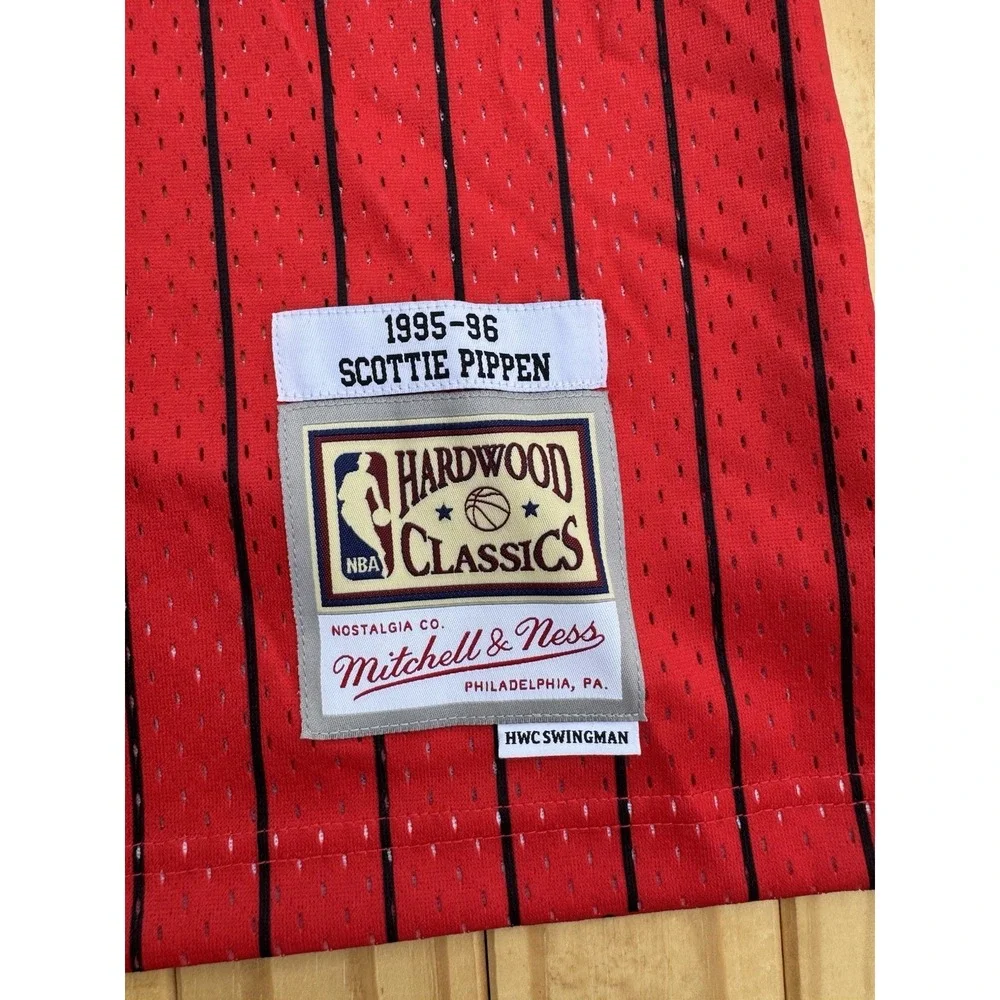 Mens Mitchell & Ness NBA Reload Swingman Jersey Bulls 1995 Scottie‎ Pippen Large